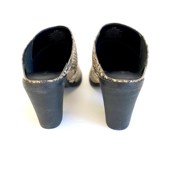 NWOT Pointed Toe Faux Snake Skin Slip-On Mule 8.5 - Picture 4 of 7